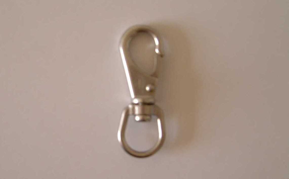 swivel hook.jpg (19715 bytes)