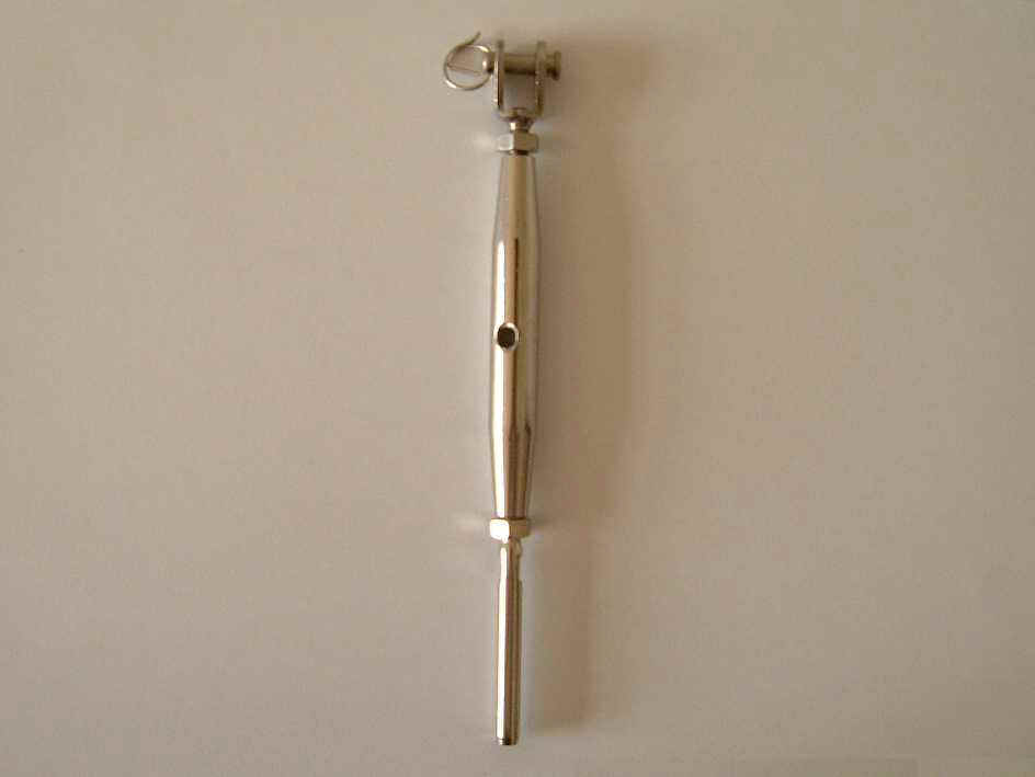 turnbuckle03.jpg (17046 bytes)